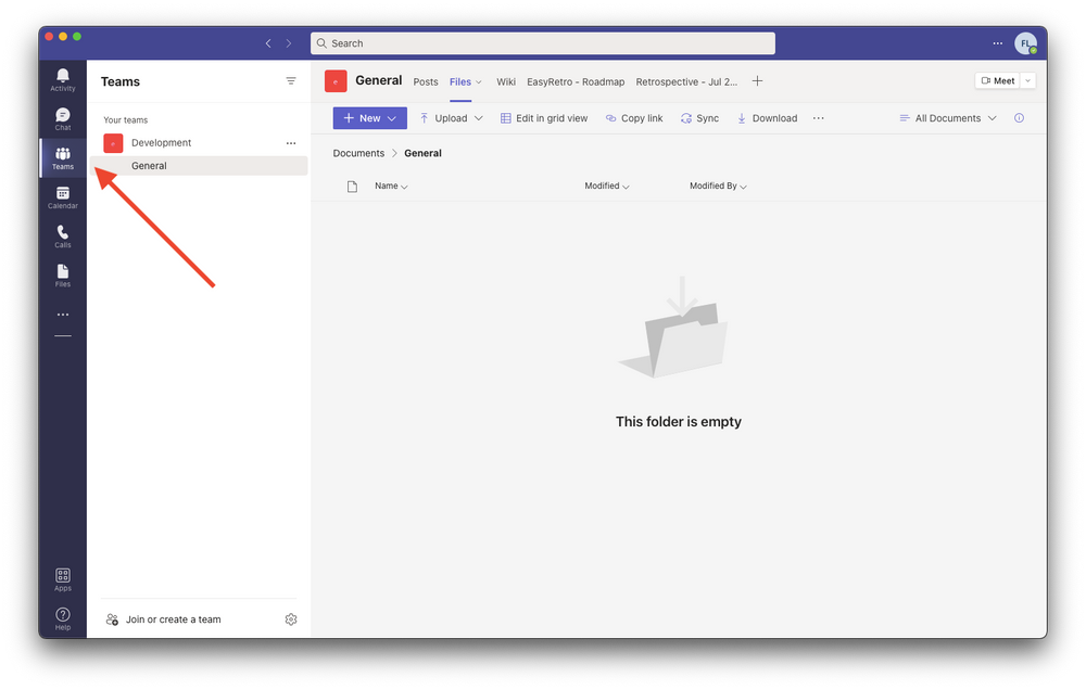 Microsoft Teams screenshot with an red arrow pointing to the Teams tab on the sidebar